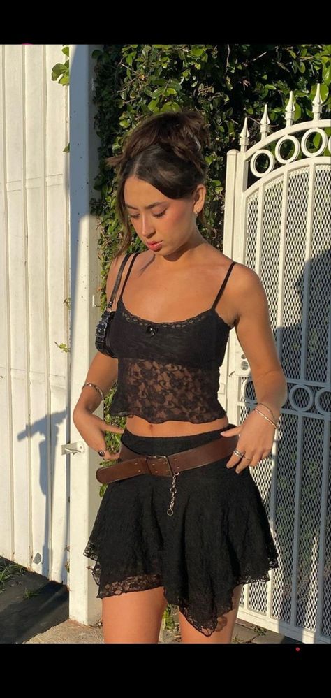 Lace Festival Outfit, Black Rave Outfits, Coachella Inspired Outfits, Black Festival Outfit, Cochella Outfits, Coachella Fits, Rave Fits, Festival Inspo, Noah Kahan