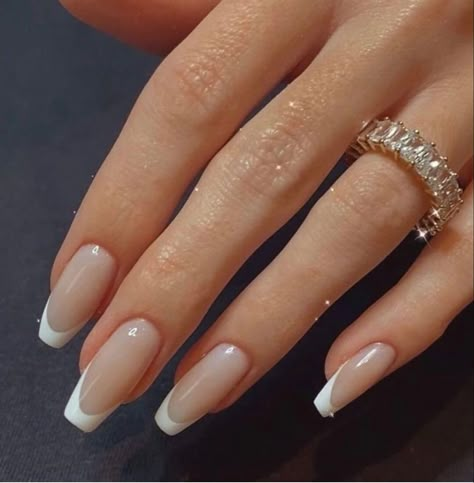 Classic Nails, Neutral Nails, Minimalist Nails, Classy Nails, Pretty Acrylic Nails, Chic Nails, French Tip Nails, Best Acrylic Nails, Cute Acrylic Nails