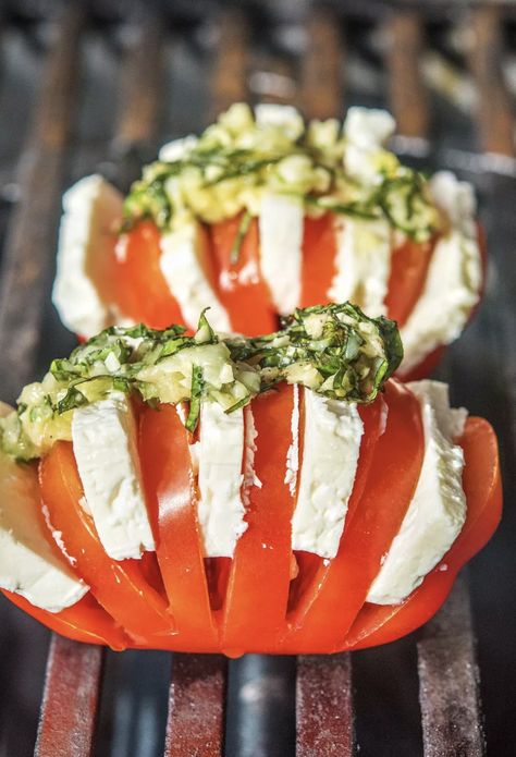 Easy vegetarian grilling recipe perfect for summer| More recipes on www.blog.HelloFresh.com Vegetarian Grilling Recipes, Vegetarian Grilling, Vegetarian Bbq, Summer Grilling Recipes, Grilled Tomatoes, Summer Grilling, Favorite Appetizers, Meal Kit, On The Grill