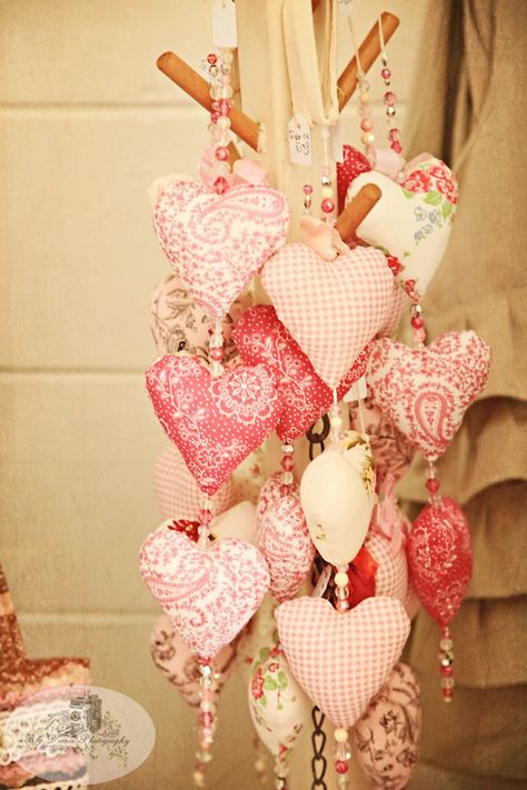 Valentines Tea Party, Valentine Tea, Shabby Chic Hearts, Lavender Fabric, Valentine Tree, Diy Valentines Decorations, Valentine Projects, Fabric Hearts, My Funny Valentine