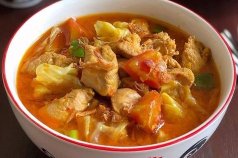 Resep Tongseng Ayam yang Gurih, Lezatnya Bikin Lupa Diri Kecap Manis, Ayam Bakar, Food Combining, Yummy Chicken Recipes, Indonesian Food, Hearty Soups, Homemade Pizza, Chicken Dinner Recipes, Flavorful Recipes