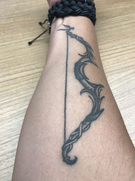 Bow Tattoo Men Archery, Archery Tattoo Design, Archery Tattoo Mens, Indian Arrow Tattoo, Couples Tats, Archery Tattoo, Mens Arrow Tattoo, Tattoos Arm Mann, Couples Tattoo Ideas