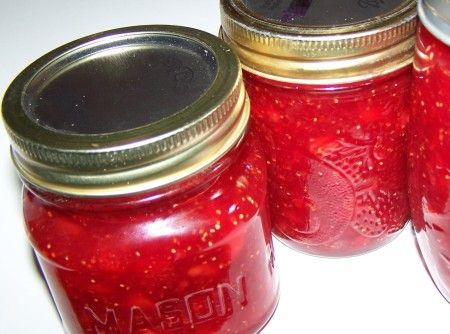 Strawberry Fig Preserves Recipe Fig Perserves Recipes, Strawberry Fig Preserves, Fig Preserves Recipe, Freeze Strawberries, Freezing Strawberries, Fig Preserves, Fig Jam Recipe, Canning Vegetables, Homemade Jelly