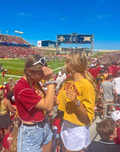 Iowa state university football college outfits game day girls cute aesthetic poses jack trice stadium Iowa State Aesthetic, Iowa State University Aesthetic, Iowa State Football, Mood Bored, Iowa State University, Uni Life, Iowa State Cyclones, Top Colleges, Virginia Tech