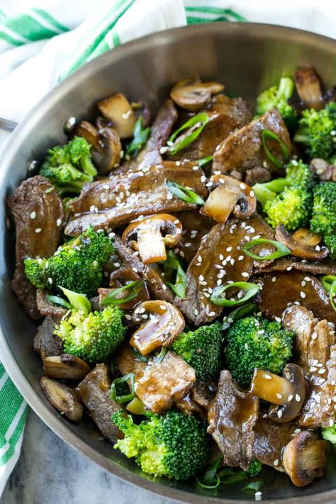 The BEST Beef and Broccoli Recipe | Healthy Fitness Meals Beef Broccoli Recipe, Beef And Broccoli Sauce, Broccoli Recipes Healthy, Beef And Broccoli Recipe, Easy Beef And Broccoli, Beef Stir Fry Recipes, Fitness Meals, Beef Broccoli, Honey Sesame Chicken