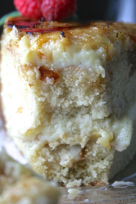 Creme Brulee Cake, Low Sugar Cakes, Creme Brulee Desserts, Fabulous Desserts, Southern Cake, Brulee Recipe, Chicken Tonight, Creme Brûlée, Light Cakes