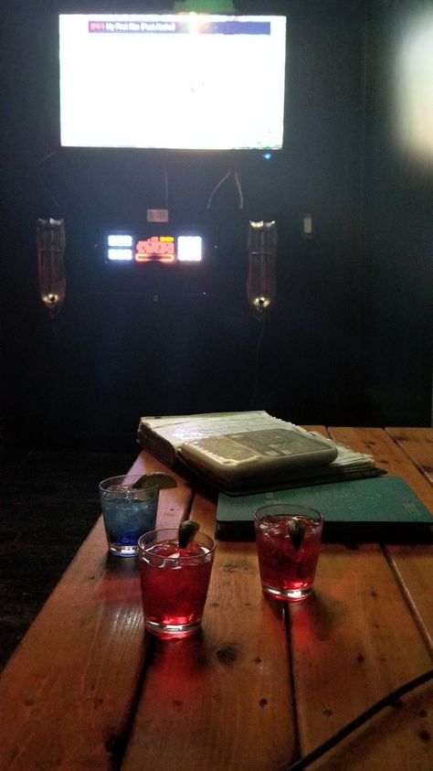 Karoke set up, 3 drinks and a karoke book and remote on a wooden table Karaoke Bar Aesthetic, Karaoke Aesthetic, Karaoke Bar, Karaoke Night, Bar Drinks, Mini Bar, Birthday Photoshoot, Karaoke, Going Out