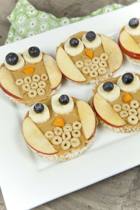 Owl Snacks, Rice Cakes Healthy, Decorações Com Comidas, Food Art For Kids, Cute Snacks, Fun Snacks For Kids, God Mat, Toddler Snacks, Snacks Für Party