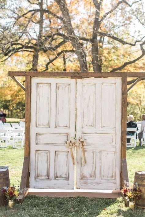 Vintage Old Door Wedding Backdrops #weddings #weddingideas #rusticweddings #weddinginspiration #countrywedding Barn Door Wedding, Floor Dancing, Ceremony Backdrop Outdoor, Ceremony Entrance, Door Backdrops, Diy Outdoor Weddings, Wedding Doors, Rustic Wedding Ceremony, Wedding Ceremony Ideas