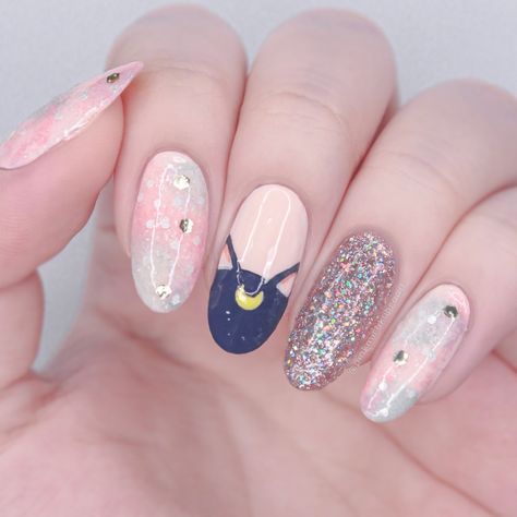 Sailor Moon Inspired Nails Simple, Sailor Moon Nail Art Design, Sailor Moon Nails Simple, Sailor Moon Acrylic Nails, Luna And Artemis Tattoo, Sailormoon Nailart, Sailor Moon Nails Acrylic, Sailor Moon Nails Design, Cute Anime Nails