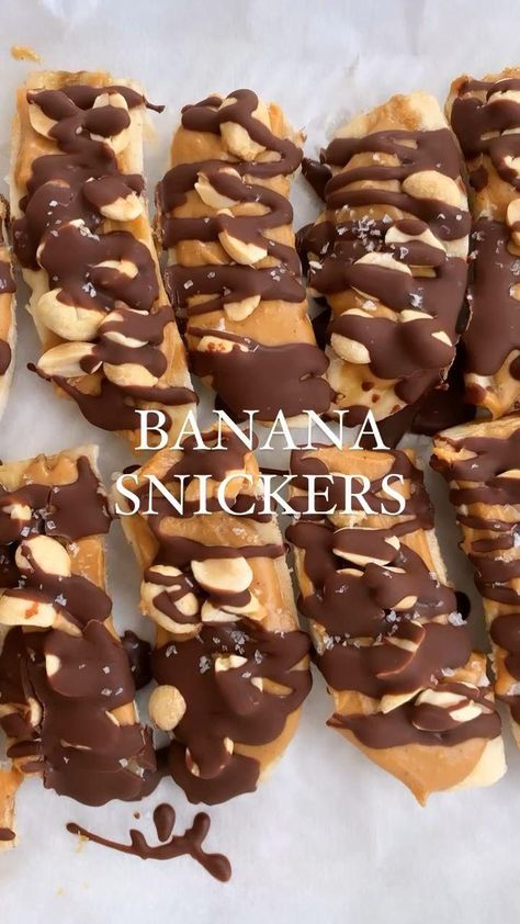 Banana Snickers [Video] | Vegan desserts, Healthy sweets recipes, Healthy desserts Vegan Desserts Healthy, Banana Snickers, Snickers Bites, Healthy Sweets Recipes, Healthy Sweets, Healthy Dessert Recipes, Sweets Recipes, Healthy Treats, Healthy Baking