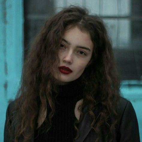 Sasha Kichigina, Red Lipstick, Curly Hair, Long Hair, A Woman, Tumblr, Red, Hair, Blue