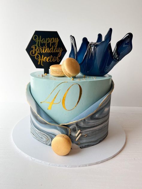 Marble effect cake with isomalt crown. Birthday For Husband, Male Twins, Husband 40th Birthday, Tiered Cakes Birthday, 40th Birthday Cake, 40th Birthday Cakes, 40th Birthday, My Birthday, Cake Ideas