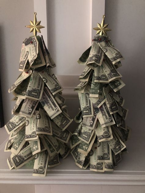 Christmas money trees for teens. Lottery Ticket Christmas Gift, Christmas Money Tree, Money Christmas Tree, Money Bouquets, Elegant Color Schemes, Money Origami Tutorial, Money Gifts Christmas, Money Cakes, Modern Ornaments