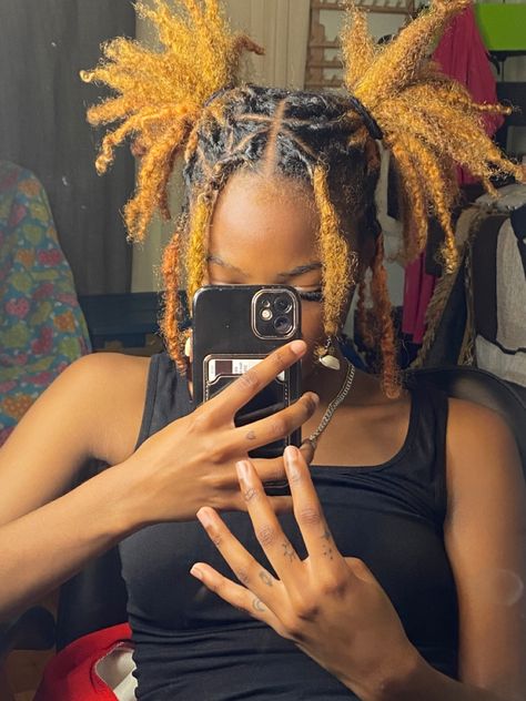 Circle Part Locs, Locs Dyed Tips, Loc Parting, Loc Mullet, Triangle Parts Locs, Ginger Orange Locs Black Women, Loc Parts, Orange And Blonde Locs, Finger Coil Locs