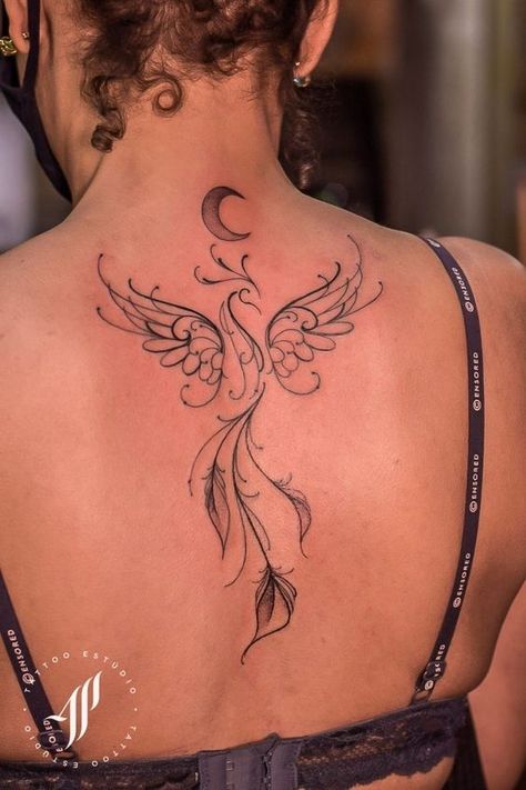 Phoenix Tattoo Women, Phoenix Back Tattoo, Tato Phoenix, Rising Phoenix Tattoo, Phoenix Tattoo Feminine, Small Phoenix Tattoos, Spine Tattoo Ideas, Tato Minimal, Phoenix Tattoos