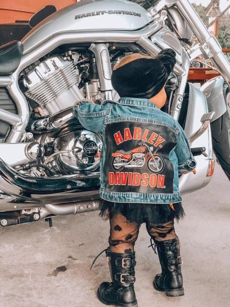 Harley Davidson Kids, Western Baby Clothes, Spring Baby Clothes, Baby Birthday Outfit, Motorcycle Baby, Harley Davidson Baby, Newborn Mom, Fall Baby Clothes, Western Babies