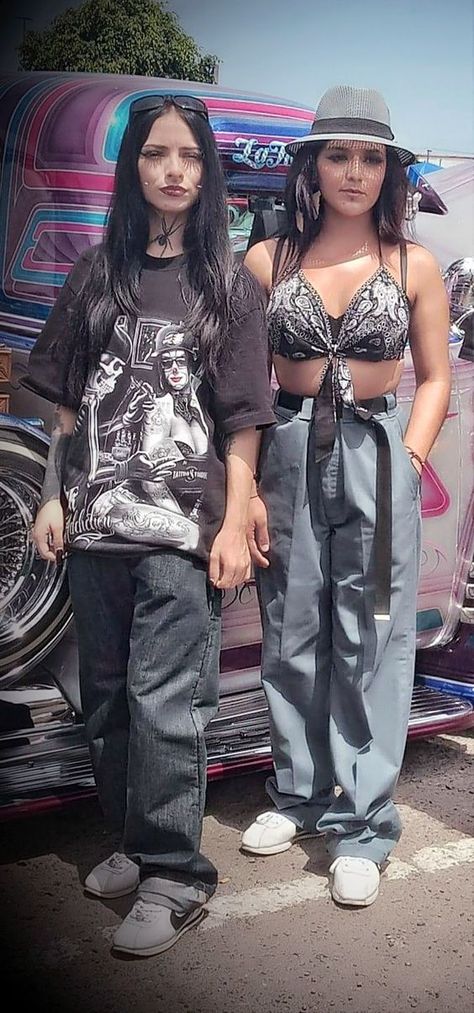 Rate This chola fits ideas From ⭐1~10. SAVE & FOLLOW i will update everyweek. Chola Outfit Old School, Chicana Style Outfits 90s, 90s Chicano Style, Chicano Outfits, 90s Chicana, Chola Style Outfits, Chola Outfits, Chola Costume, Chola Fits