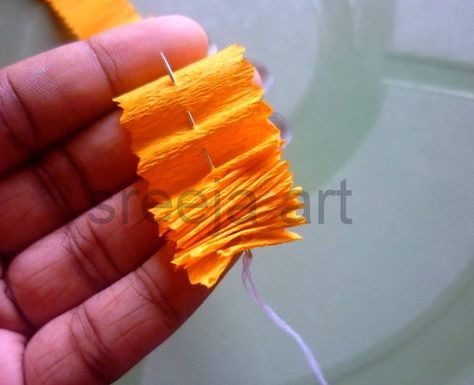 How to make marigold flower with crepe paper - Art & Craft Ideas Crepe Paper Garland, Tissue Paper Flowers Diy, Paper Wall Hanging, Cool Paper Crafts, Simple Craft, Marigold Flower, Leaf Crafts, Wall Hanging Crafts, Crepe Paper Flowers