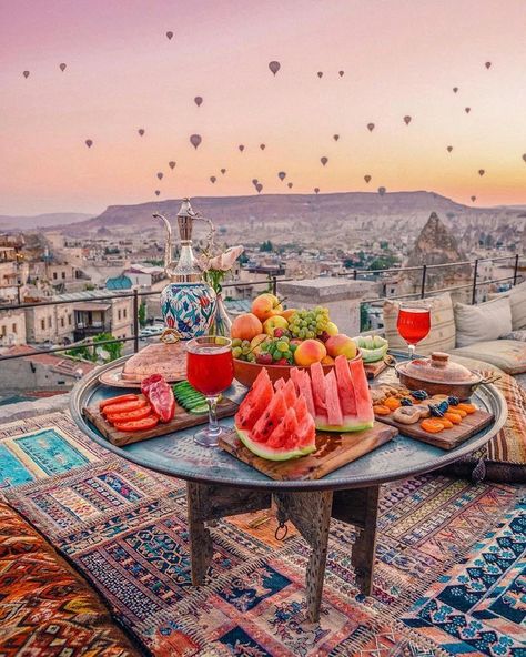 Turkey Travel Guide, Cappadocia Turkey, Istanbul Travel, Turkey Travel, Future Travel, Vacation Places, Alam Yang Indah, Beautiful Places To Travel, Agra