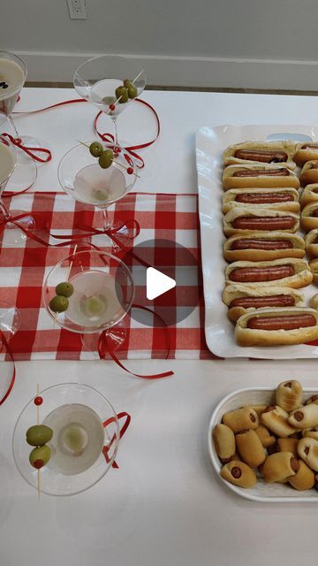 HAILEE HATHCOCK WILKES on Instagram: "host Weenies & Tinis with me 🌭🍸❤️   we head back this week for our final year of law school —— so we had a few friends over for a cookout themed dinner party!  #weeniesandtinis #tinisandweenies #martinisandweenies #martinis #espressomartini #partythemes #partyideas #partydecorations #amazonfind #amazondeal #hosting #dinnerparty" 'tinis And Weenies Party, Weenie And Tinis Party, Tinis And Weenies Bachelorette Party, Hosting Cookout, Tini Weenie Party, Tinis And Weenies Party Outfit, Weenies And Tinis Theme, Martini And Weenie Party, 'tinis And Weenies