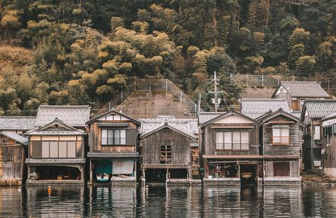 Ine No Funaya, a fishing village like Venice of Japan Japanese Fishing Village, Fisherman Village, Japan Village, Building Reference, Production Ideas, Water City, Surf Town, Acnh Inspiration, Japanese Village