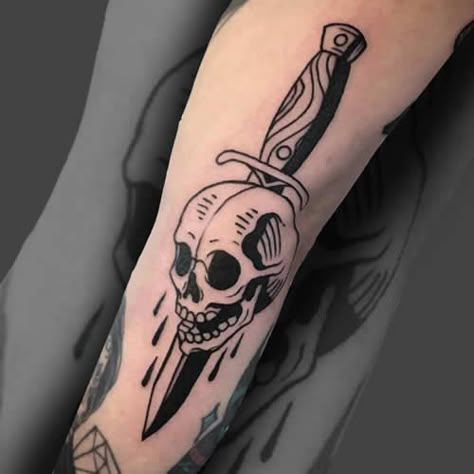 Dagger Tattoo Meaning, Knife And Rose Tattoo, Knife Tattoo, Japan Illustration, Inspiration Tattoos, Dagger Tattoo, Traditional Tattoo Art, Hand Tattoos For Guys, Tattoo Meaning