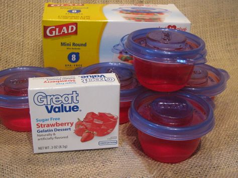 I've been doing this for years.  The little Fullers love Jello in their lunchboxes! Packing School Lunches, Cold Lunch, Sack Lunch, Cold Lunches, Whats For Lunch, Fun Lunch, Lunch To Go, School Food, School Lunches