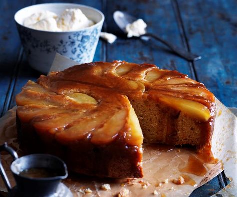 Cinnamon syrup adds a further dimension to this moist, fruity pear and ginger upside down cake. Morning tea that is sweet with a touch of spice. Sticky Pear And Ginger Cake, Pear And Ginger Cake, Pear Cake Recipes, Pear Upside Down Cake, Pear Dessert Recipes, Raspberry Bread, Pear Ginger, Pear Dessert, Cinnamon Syrup