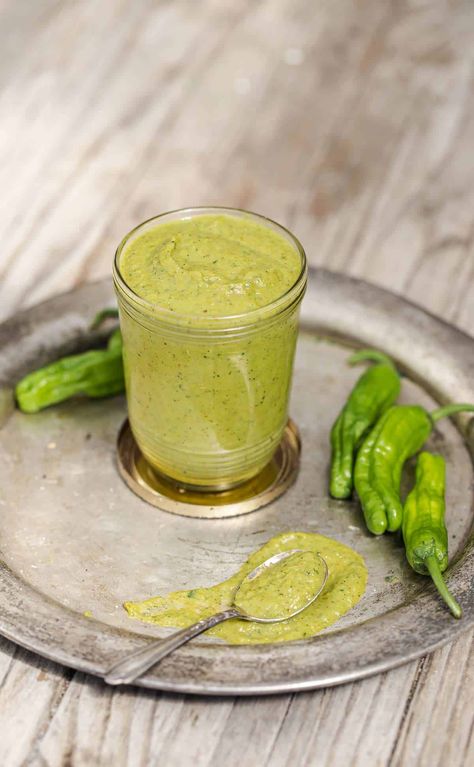 Avocado Green Sauce, Shishito Pepper Recipe, Asian Veggies, Shishito Pepper, Green Sauce Recipe, Pepper Sauce Recipe, Shishito Peppers, Christmas Boxes, Green Sauce