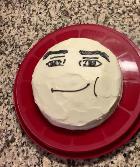 Go up : ) Simple Cake Decoration, Goofy Cake, Cakes Aesthetic, Cake Recipes Easy, Ugly Cakes, Roblox Cake, Aesthetic Cake, Desserts Cake, Cake Aesthetic