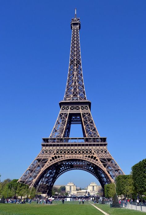 Paris Pics, Torre Eiffel Paris, Travel Ticket, Eiffel Tower Photography, Eiffel Tower In Paris, Tower In Paris, Paris Dream, Paris Wallpaper, Beautiful Paris