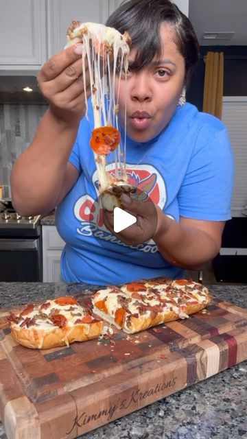 Kimberly Nichols on Instagram: "Still my favorite quick and easy pizza! I mean who dont love pizza?! Yall make this yet? #kimmyskreations #pizza #frenchbread" Pizza Garlic Bread, Italian Bread Pizza, French Bread Pizza Recipes, Loaf Pizza, Pizza Loaf, Pizza Subs, Garlic Bread Pizza, French Bread Loaf, French Bread Pizza