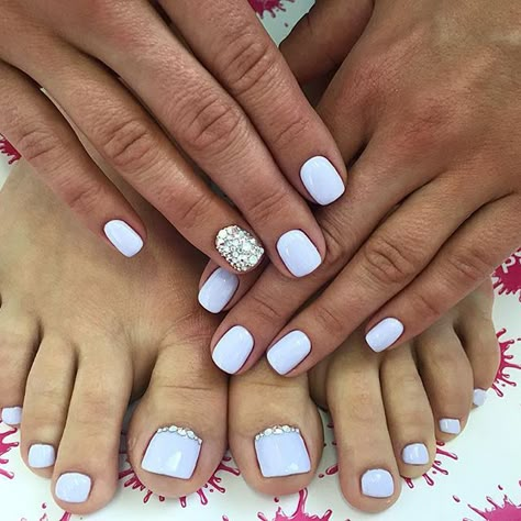 Beach Nails And Toes Matching, Matching Hands And Toes Nails, Beach Pedicures, Manicure And Pedicure Ideas Matching, Matching Toes And Nails, Manicure Pedicure Combo, Matching Manicure And Pedicure, Nails And Toes Matching, Deluxe Pedicure