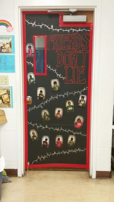 I'm so very happy with this classroom door project - STRANGER THINGS Stranger Things Classroom, Halloween Door Classroom, Classroom Decorations Preschool, Elementary School Classroom Decorations, Door Decorations Halloween, Halloween Door Decorations Classroom, Door Classroom, Stranger Things Halloween Party, Dorm Door Decorations