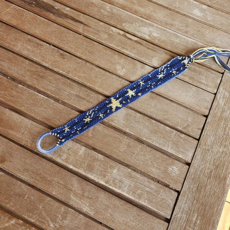 Normal pattern #171447 | BraceletBook Stars Friendship Bracelet Pattern, Star Friendship Bracelet Pattern, Star Bracelet Pattern, Space Sky, Star Galaxy, Sky Stars, Friendship Bracelets Designs, Diy Bracelet Designs, Star Bracelet