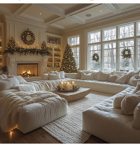 Suburban House Aesthetic, Christmas Decor Interior, Oversized Candles, Couch Rug, Build My Own House, Living Room Luxury, Luxe Living Room, Shabby Home, Suburban House