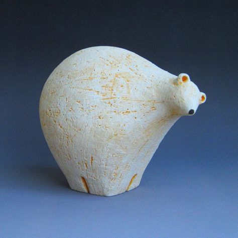 Hand Built Pottery Animals, Ceramic Animals Sculpture, Chicken Ceramic, Animal Pottery, Ceramic Underglaze, Soapstone Carving, Pottery Animals, Bear Sculptures, Pottery Handbuilding