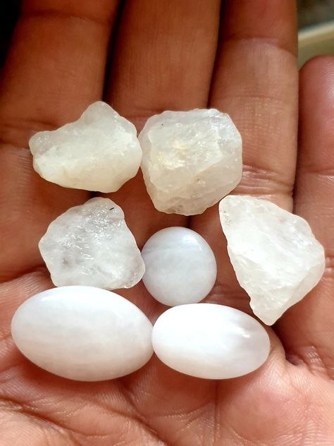 Rough to polished milky quartz Jasper Rock, White Quartz Crystal, Milky Quartz, Quartz Rock, Rocks And Gems, Rock Hounding, White Quartz, Rough Diamond, Rocks And Minerals