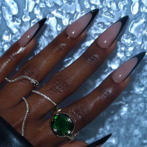 Round Stiletto Nails, Stiletto Black Nails, Rounded Stiletto Nails, Goth Nails, Stiletto Nails Designs, Black French, Black Prom, Acrylic Designs, Chic Nails