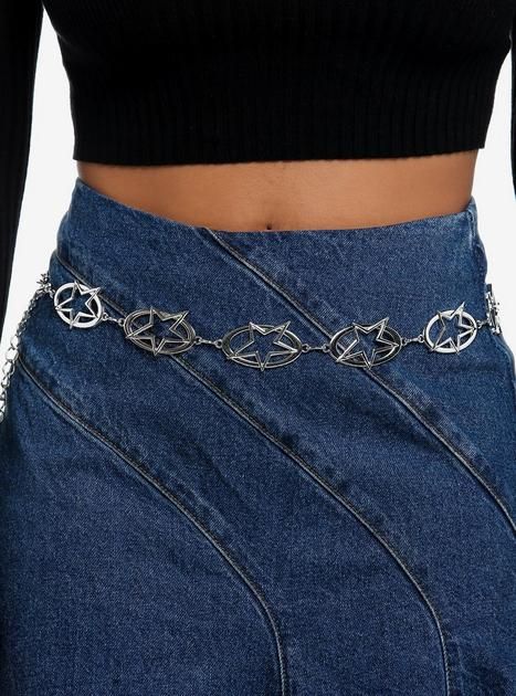 Celestial Belt, Early 2000 Fashion, Charm Belt, Sea Punk, Chain Outfit, Silver Chain Belt, Jeans With Chains, Pretty Pants, Accessories Anime