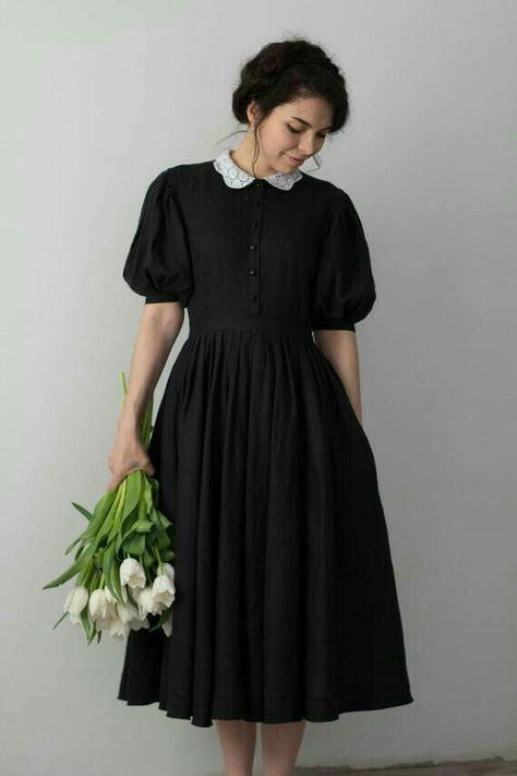 Frock Models, Short Frocks, Simple Frock Design, Casual Frocks, Simple Frocks, Elegant Black Dress, Frock For Women, Stylish Short Dresses, Classic Clothing