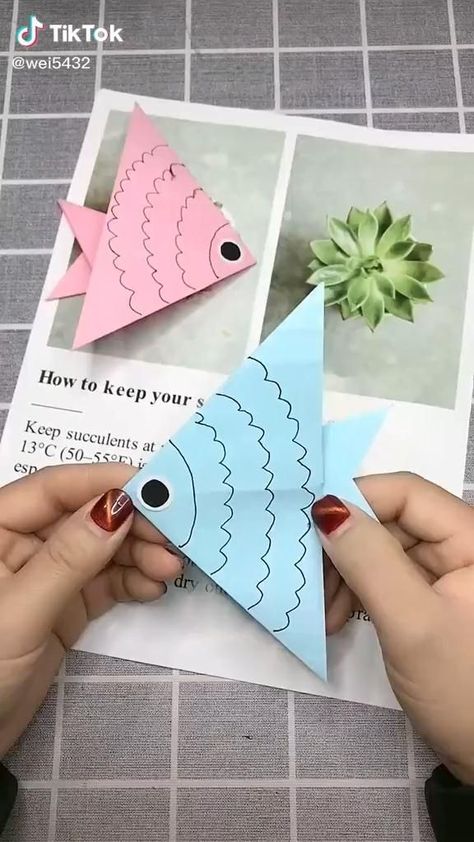 Basic Origami Step By Step, Easy Paper Fish Craft, Origami Fish Easy Step By Step, Fish Origami Easy, Orgamini Easy Step By Step, Diy Paper Fish, Origami Fish Easy, Fish Origami, Fish Diy