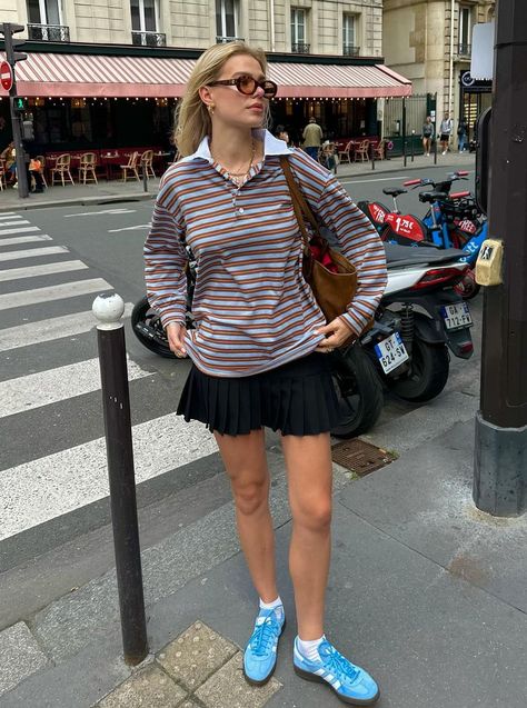 Long Sleeve Polo And Skirt Outfit, Street Style Fashion Women, Miu Miu Skirt Aesthetic, Long Sleeve Polo Outfit Women, Miu Miu Pleated Skirt, Miu Miu Polo Shirt, Long Sleeve Polo Outfit, Miu Miu Plaid Skirt, Calm Fits