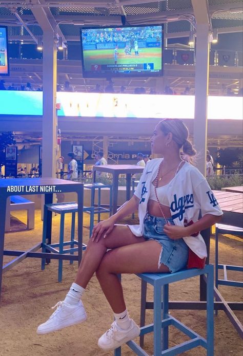 Baseball Jersey Outfit Women, Dodgers Outfit, Baseball Jersey Outfit, Baseball Jersey Women, About Last Night, Stylish Summer Outfits, Baseball Outfit, Jersey Outfit, Event Outfit