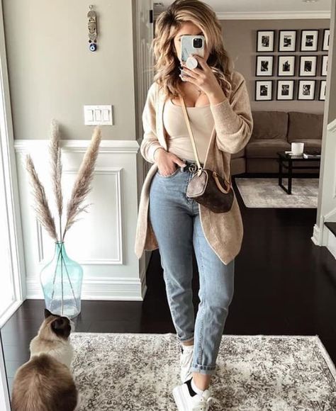 Outfits Women 30s Midsize, How To Style Mid Size Women, Summer Fashion For Curvy Women, Size 9 Women Outfits, Best Jeans For Curvy Women, Mid 30s Fashion Outfits Women 2023, Cute Outfits Curvy Women, Tall Curvy Women Outfits, Fall Outfits Women Curvy