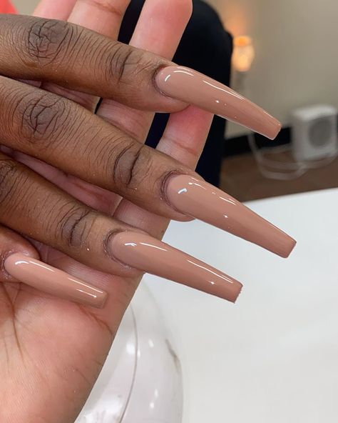 #ninjanailedit 🗡💅🏾 on Instagram: “before i was Xtra AF, i was definitely a nude gyal! nude polishes & acrylics are my first love 😩�😍 i love this color #nails…” Brown Acrylic Nails, Exotic Nails, Long Acrylic Nails Coffin, Coffin Nails Long, Long Square Acrylic Nails, Bling Acrylic Nails, Acrylic Nails Coffin, Square Acrylic Nails, Fire Nails