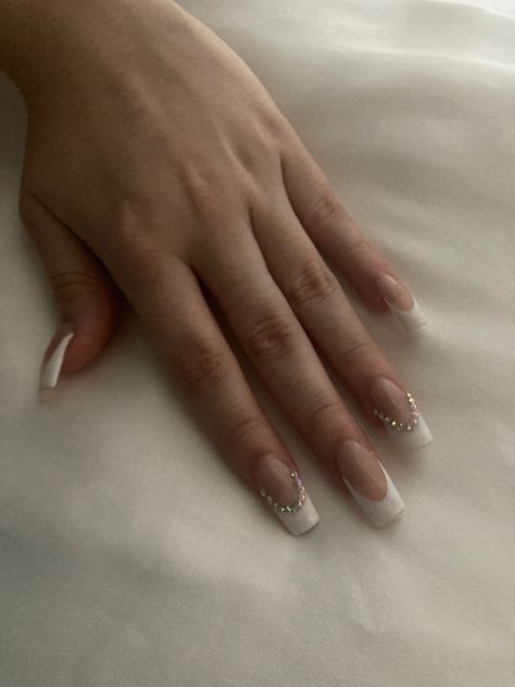 French Tip Nails W Rhinestones, White French Tip Nails Almond With Rhinestones, White Nails Rinstone, French Tip 1.5, Diamond Acrylics, White French Nails With Diamonds, French Tip Nails With Rine Stones, White French Tops With Gems, French Nails With Stones