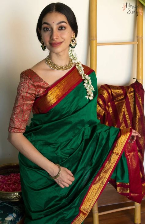 Green Marathi Saree, Red Saree Marathi Look, Red Saree Green Blouse, Shreema Upadhyaya, Oonjal Saree, Green Saree For Wedding, Green And Red Saree, Tamil Saree, Marathi Saree