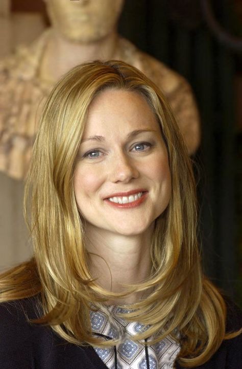 Laura Linney 90s, Laura Linney, Angel Princess, She Walks In Beauty, Goldie Hawn, Gillian Anderson, Celeb Crushes, Reese Witherspoon, Movie Stars